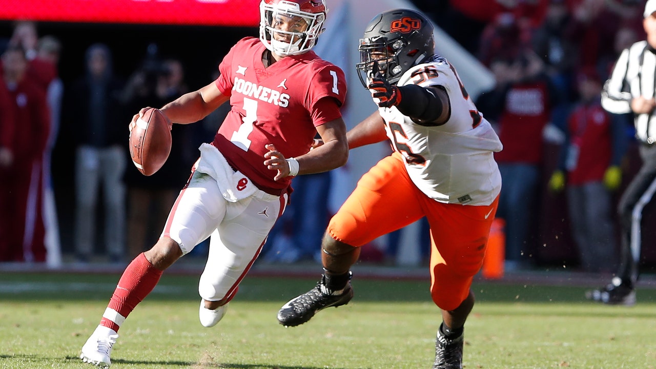 Oklahoma stops late 2-point try, tops Oklahoma State 48-47